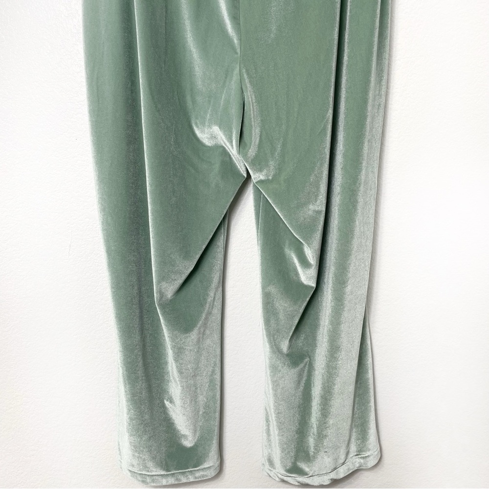 DENISE BIDOT x SONOMA •Velvet Wide-Leg Pants in Sage green - Picture 7 of 9